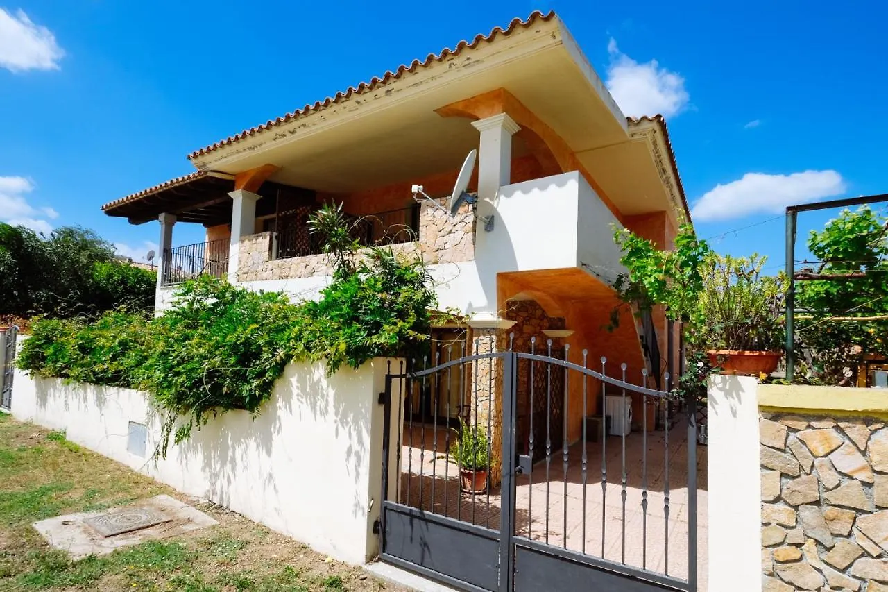 Villa Carta - A due passi dal mare Santa Lucia